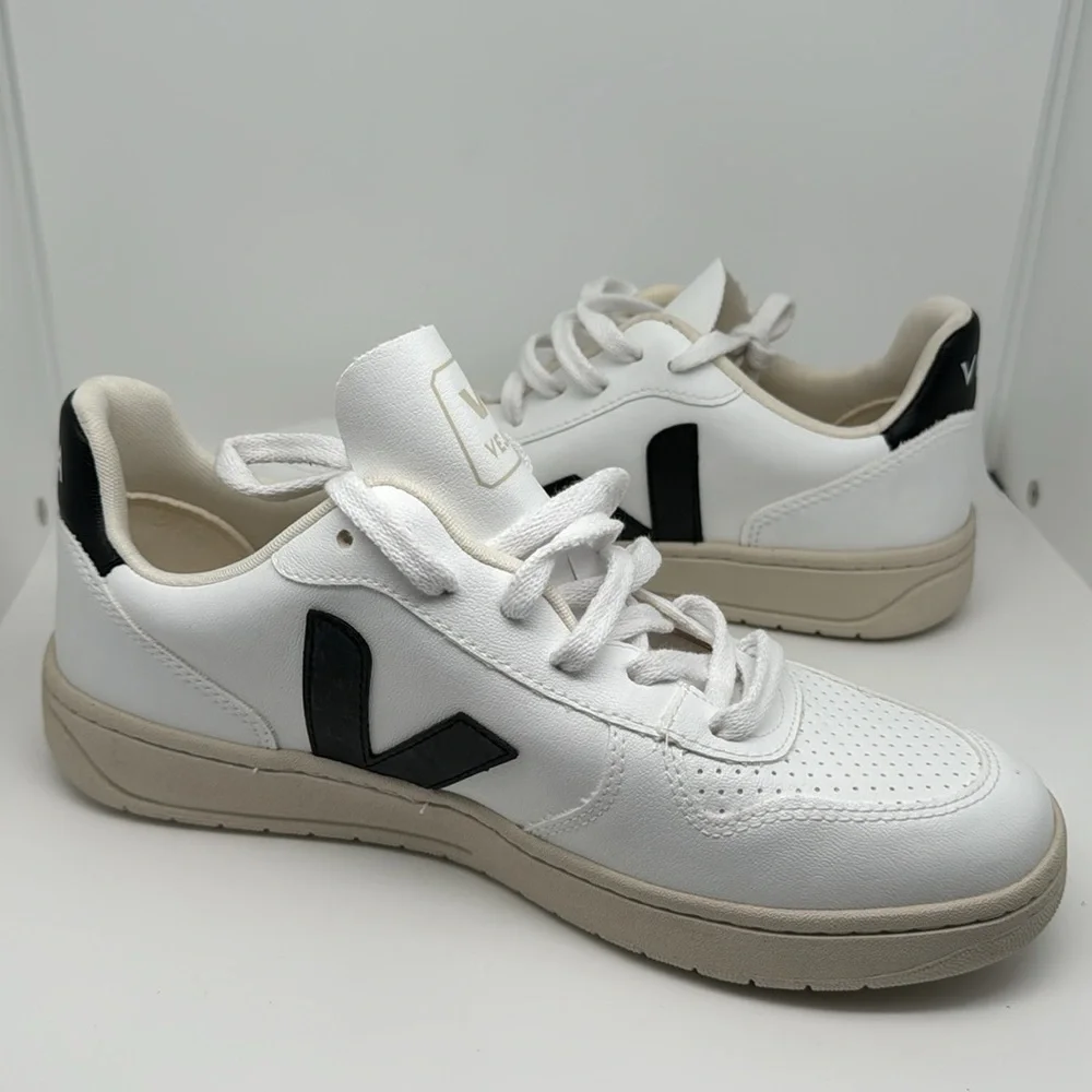 Free‎ People Veja V-10 Platform Low Top Casual White Black Leather Sneakers Sz9